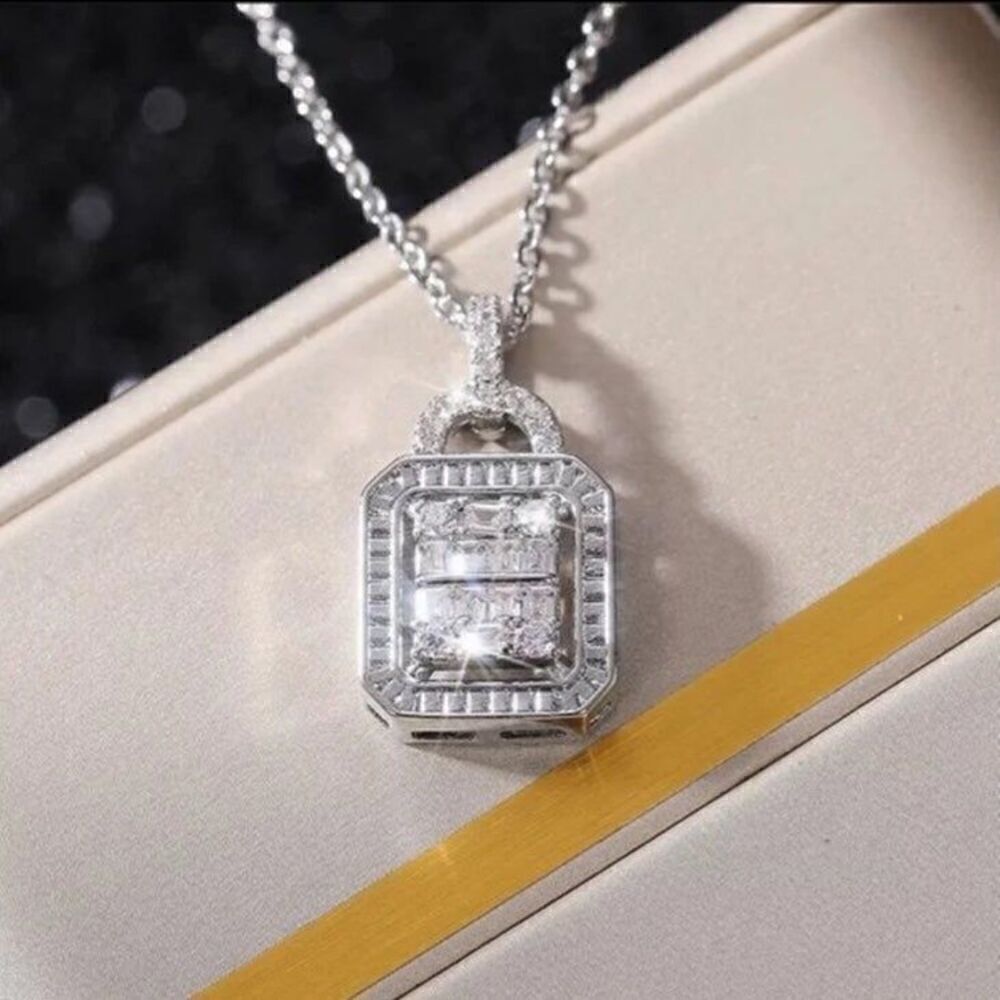 The Empire Retro Pendant Necklace in 925 cubic zirconia